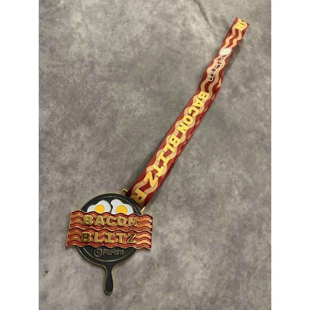 FitFam The Puppy Run Running Medal w/ Lanyard White Paw Prints, Bones. Lot of 8